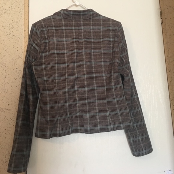 Blazer - Picture 4 of 8